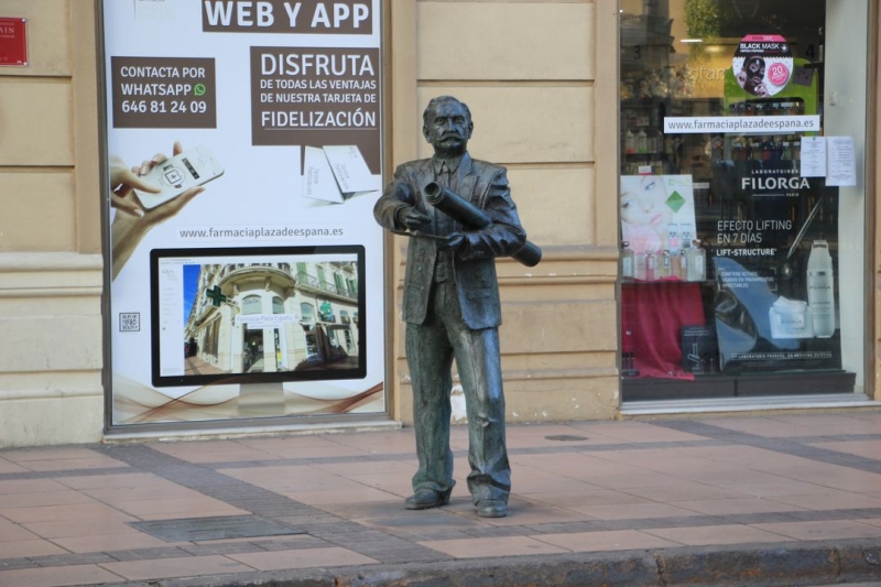 Estatua de Enric Nieto