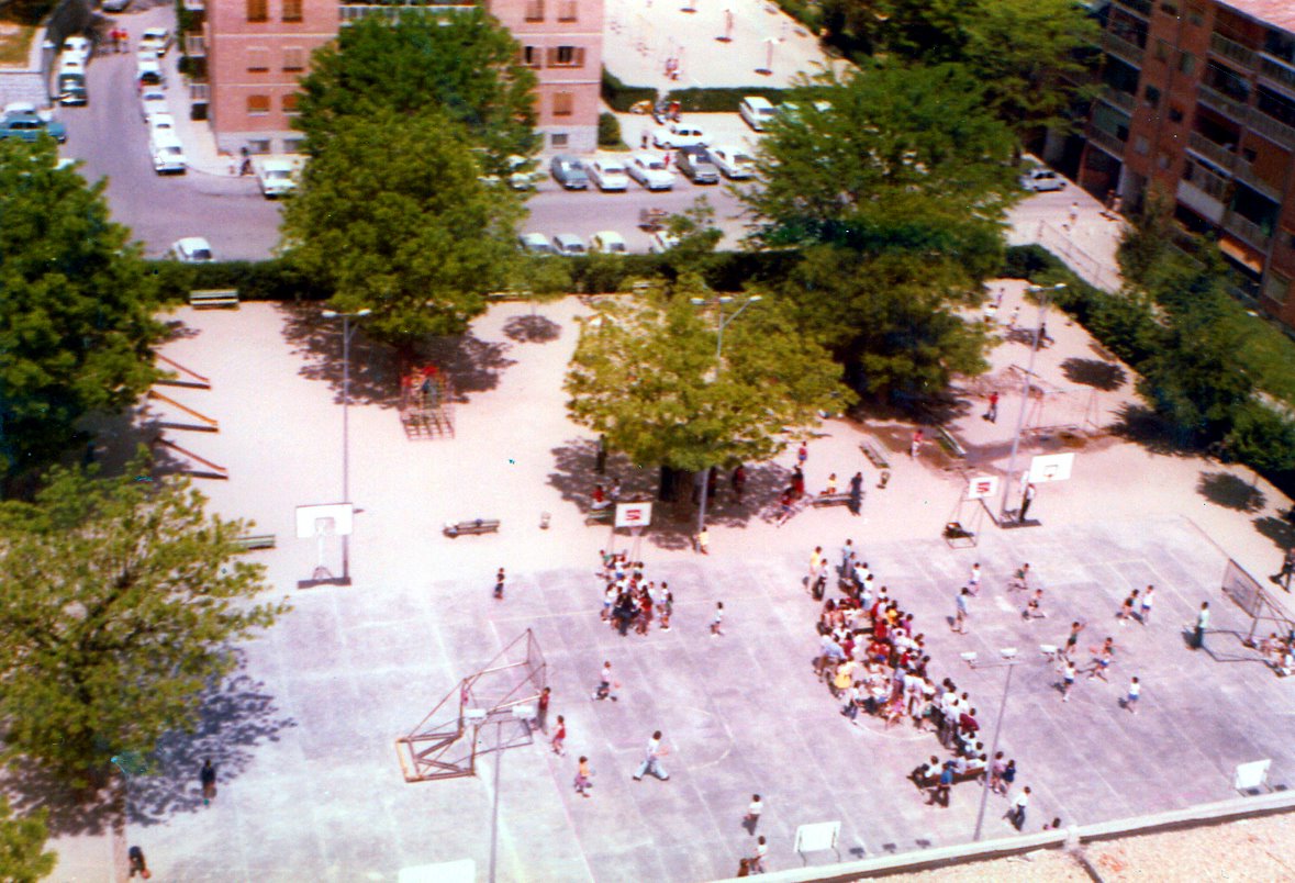 El Parque en el campeonato de Minibasket de 1972. La foto es del Olímpico 64.