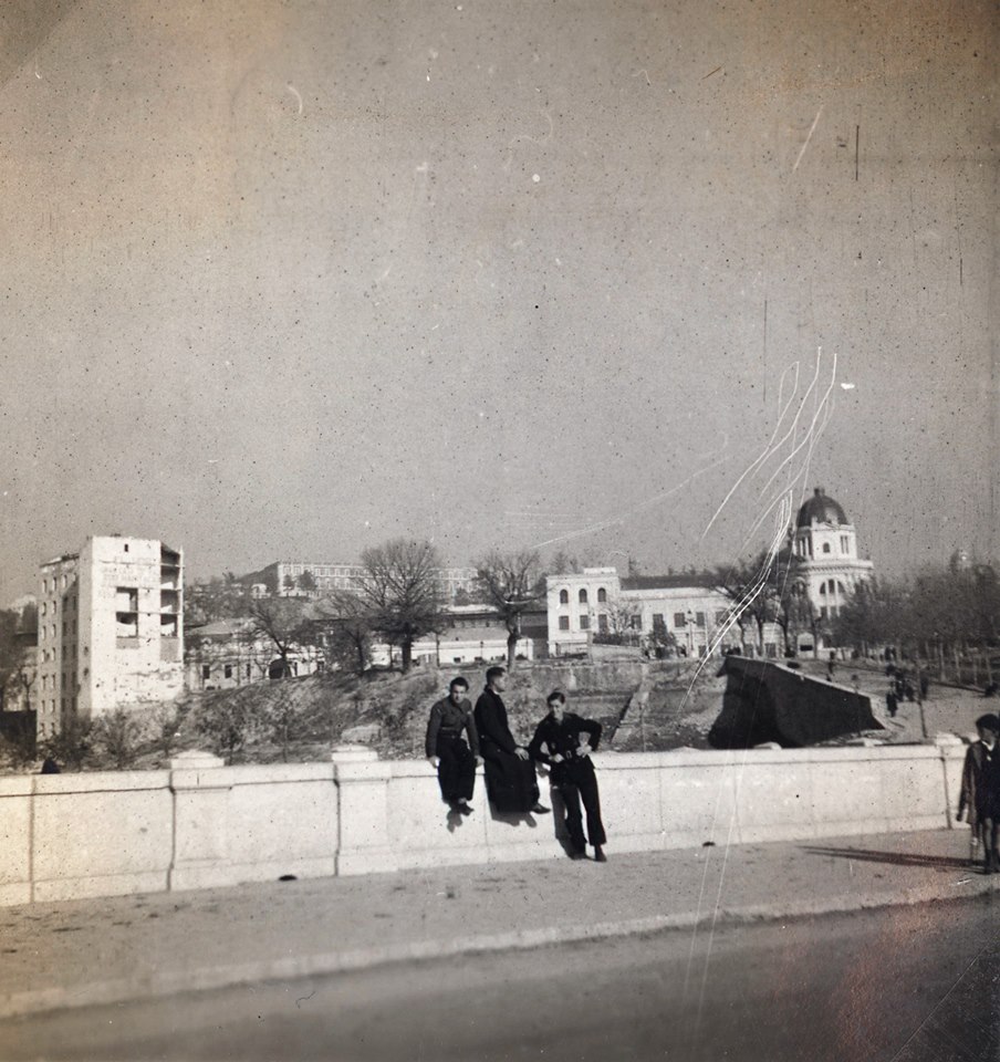 Estación del Norte desde el Puente del Rey. 1939.